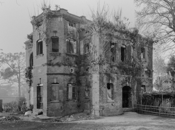 E180, Officers Bungalow, Railway Colony, Lalmonirhaat, Bangladesh, 2019